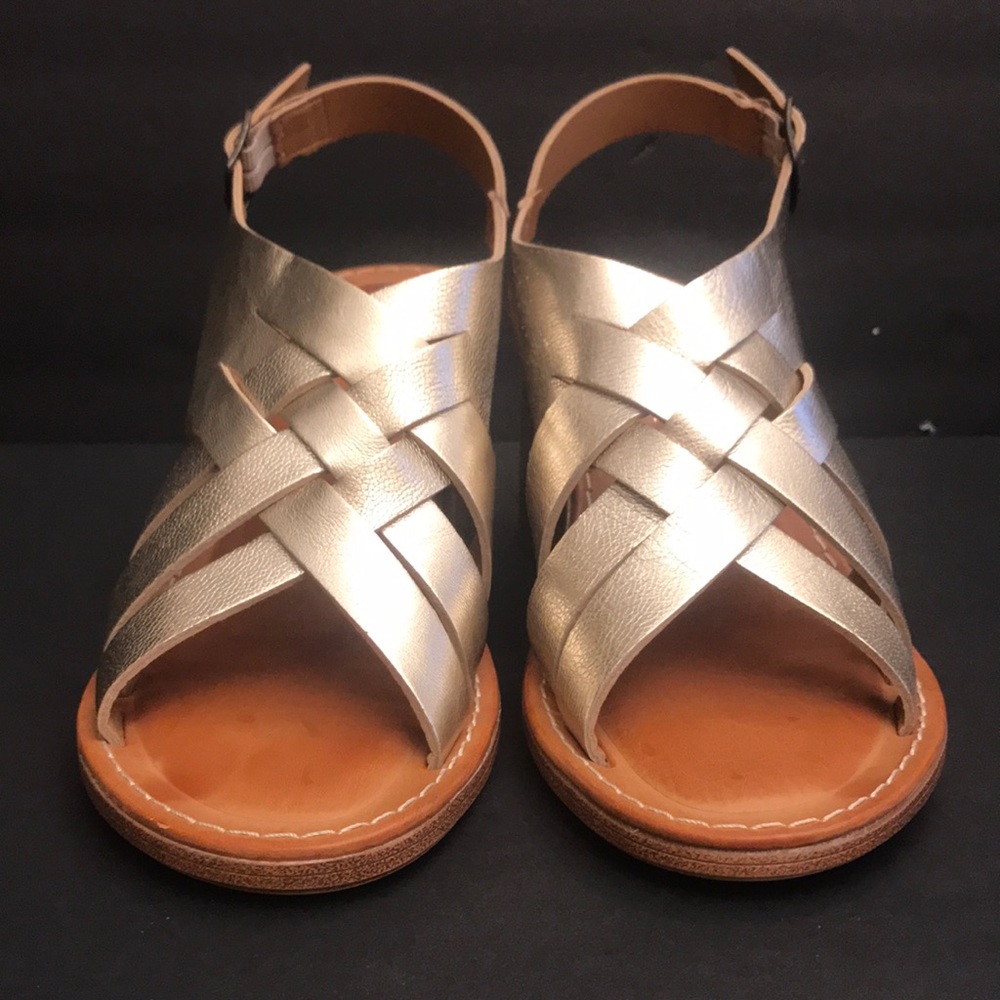 ⭐️ Bella Vita Gold Leather Slingback - Picture 3 of 12